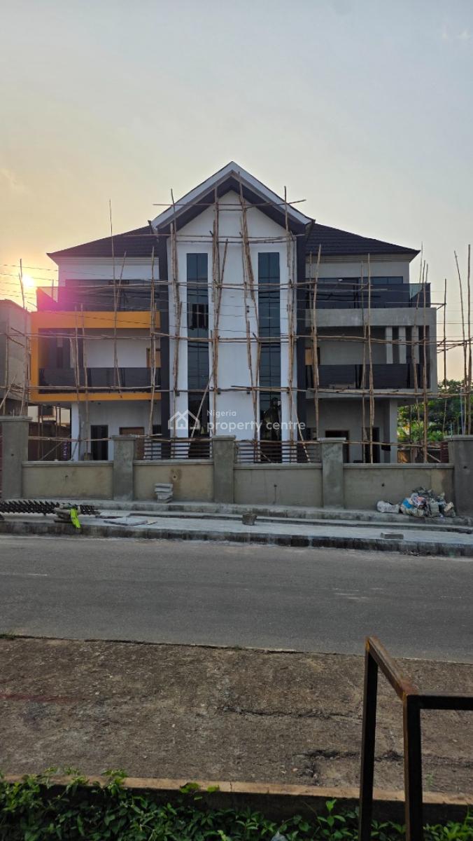 4 Bedroom Semi Detached Duplex with a Room Bq, Kolapo Ishola Gra, Akobo, Ibadan, Oyo, Semi-detached Duplex for Sale