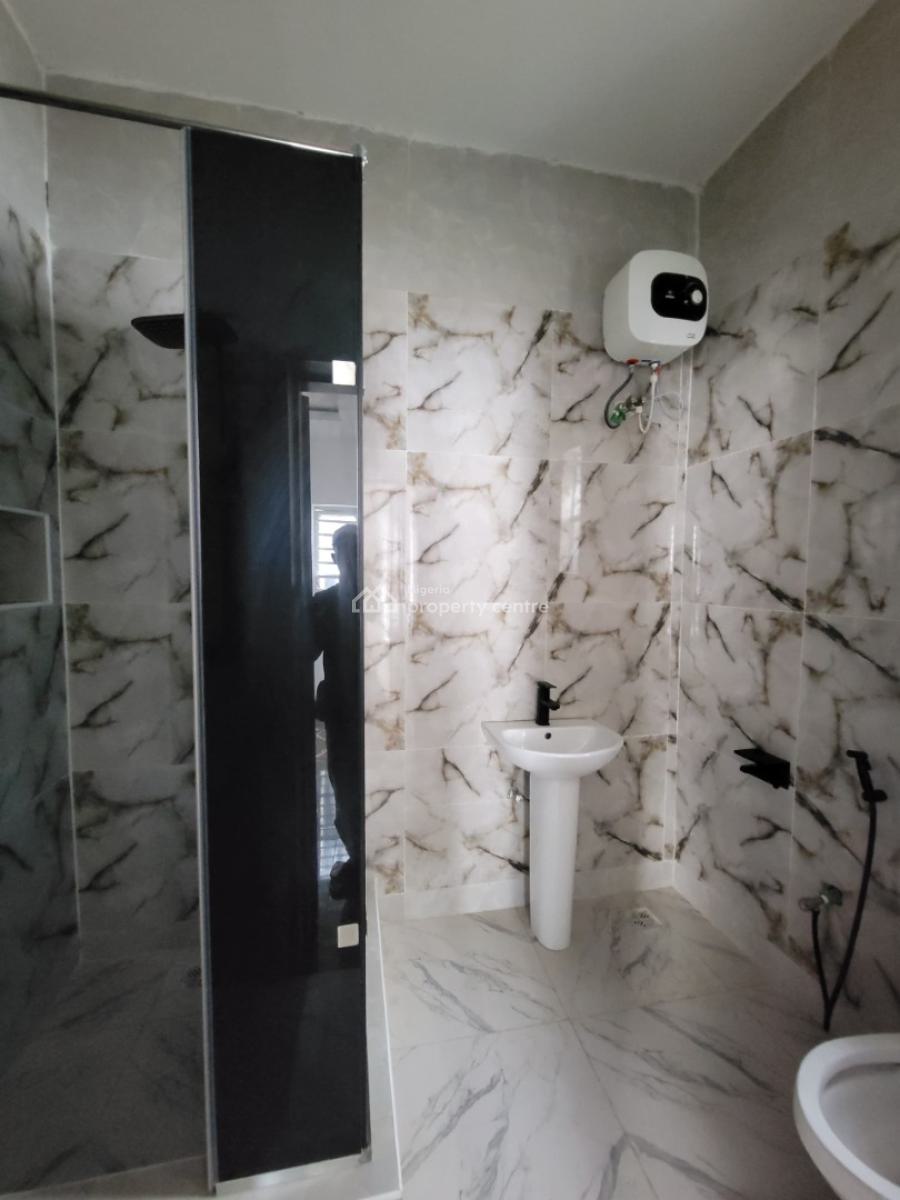 Beautiful and Standard 2bedroom Apartment, Mobil Road, Ajah, Lagos, Flat / Apartment for Rent