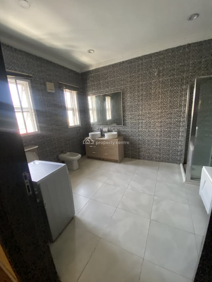 Well-maintained Block of 7 Units of 3-bedroom Flats, Each with Bq, Ikoyi, Lagos, Flat / Apartment for Rent