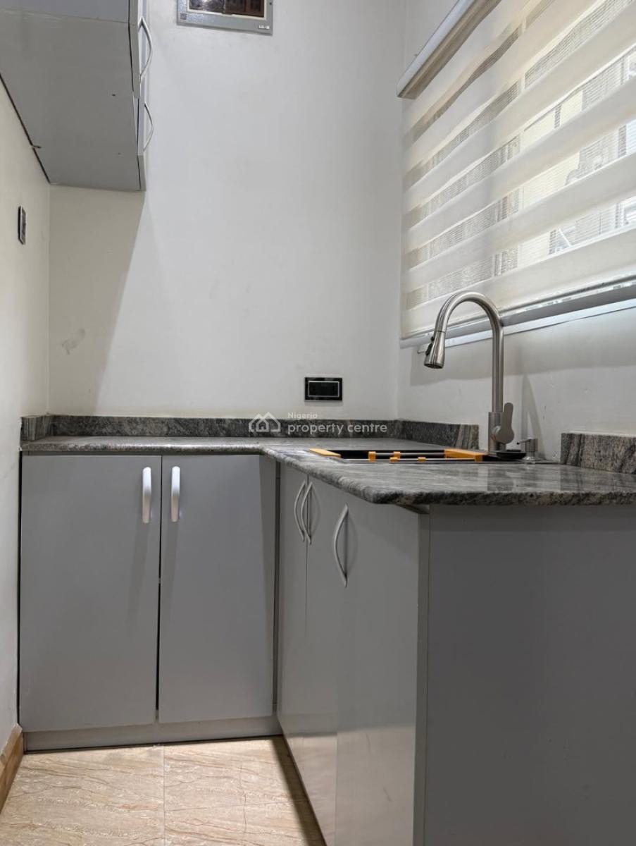 Unit Apartment, Serene, Jahi, Abuja, Block of Flats for Sale