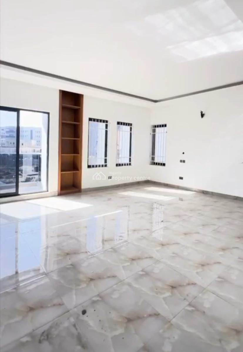 4 Bedroom Massive Walk-in Closet ⁠fully Fitted Kitchen, Family Lounge, Lekki Phase 1, Lekki, Lagos, Detached Duplex for Sale