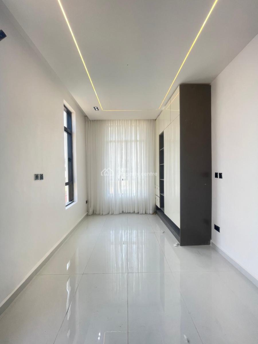 Exquisite 5 Bedroom Fully Detached Duplex with Bq and Swimming Pool, in a Prestigious Estate in The Heart of Chevron, Lekki, Lagos, Detached Duplex for Sale