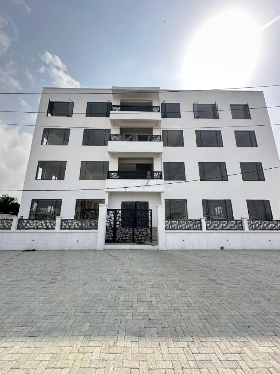 a Whole Complex Building in a Strategic Location Facing Lekki-epe Exps, Stra Location Facing Lekki-epe Expressway & a Direct Linked Road Ikate, Lekki, Lagos, House for Sale