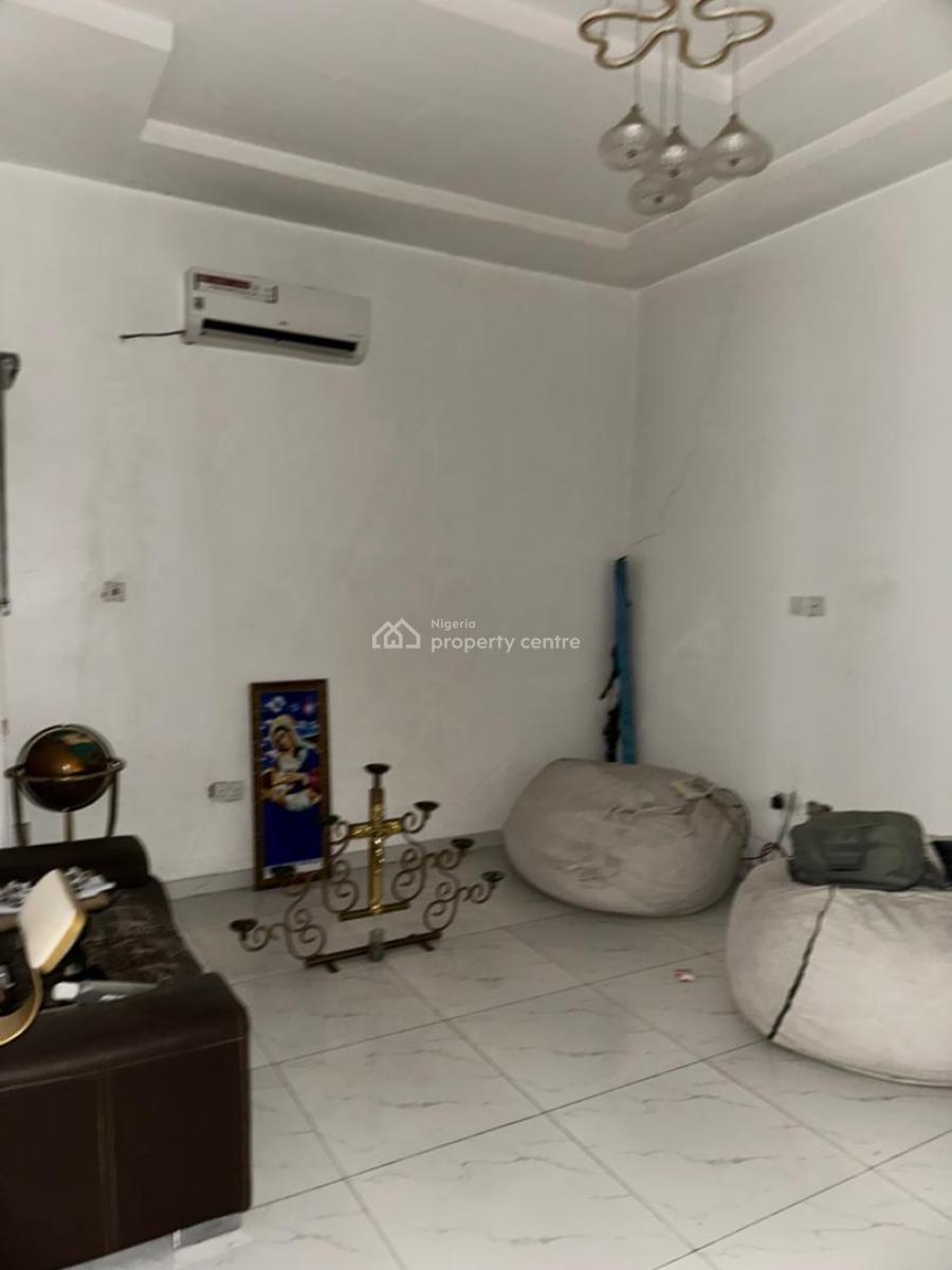 *fully Serviced 4 Bedrooms Terrace Duplex in Bera, Chevron, Lekki, Lagos, Terraced Duplex for Rent