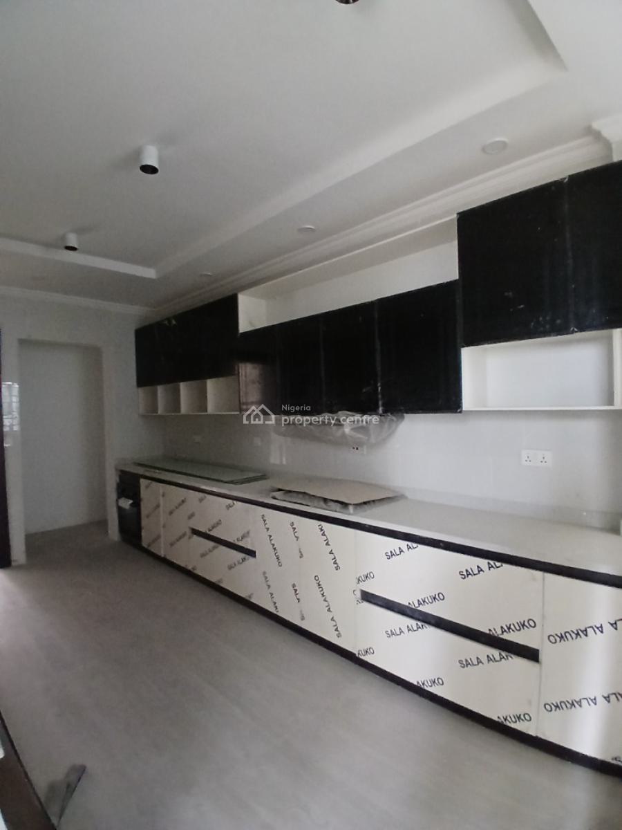Newly Built and Serviced with 24/7 Power Supply 4 Bedroom En-suite Wit, Lekki Phase 1, Lekki, Lagos, House for Rent