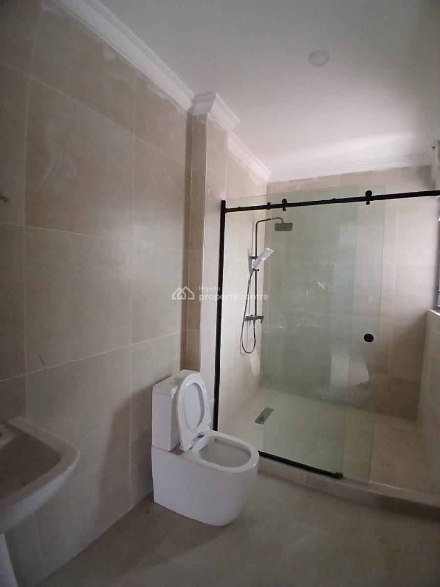 Newly Built and Serviced with 24/7 Power Supply 4 Bedroom En-suite Wit, Lekki Phase 1, Lekki, Lagos, House for Rent