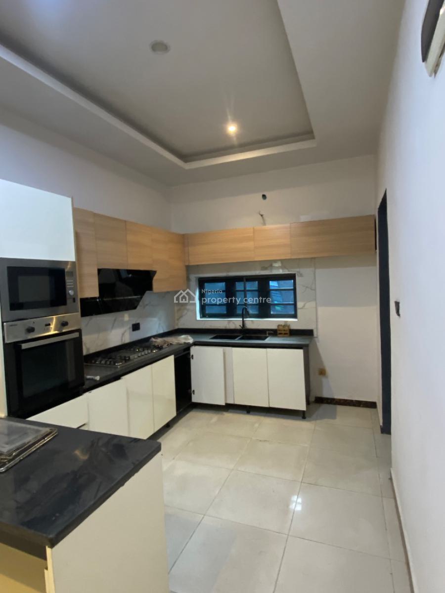 Luxury Spacious Standard 4 Bedroom Terraced Duplex, Off Freedom Way Lekki Phase 1, Lekki Phase 1, Lekki, Lagos, Terraced Duplex for Rent