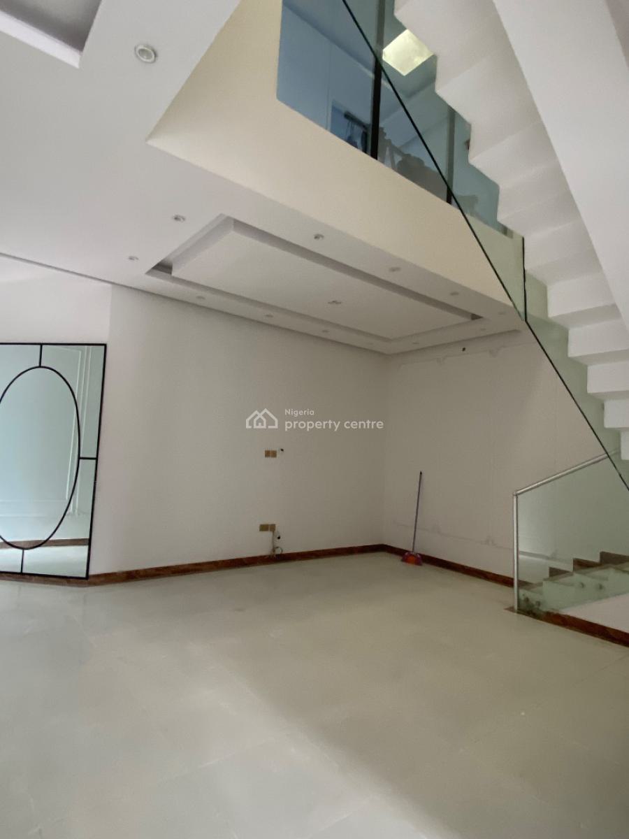 Luxury Spacious Standard 4 Bedroom Terraced Duplex, Off Freedom Way Lekki Phase 1, Lekki Phase 1, Lekki, Lagos, Terraced Duplex for Rent