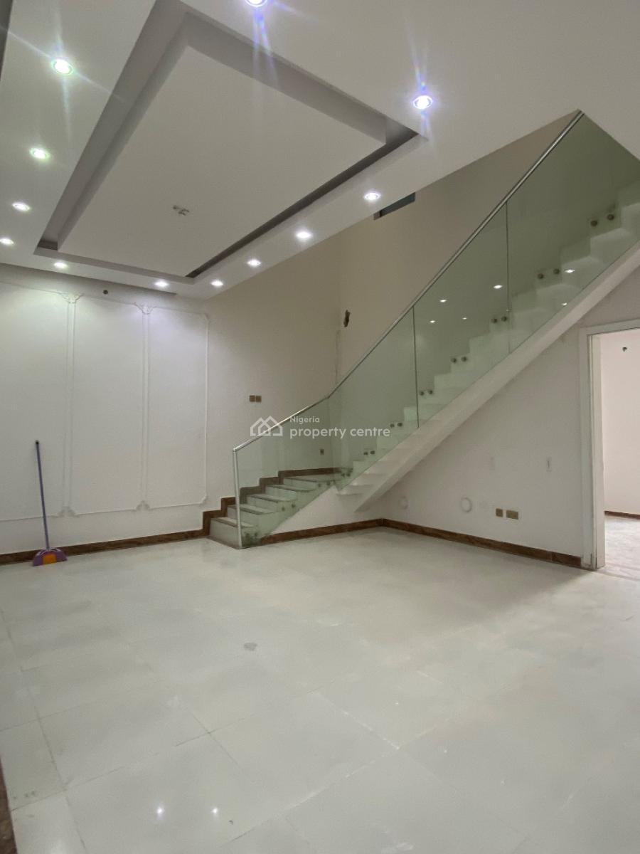 Luxury Spacious Standard 4 Bedroom Terraced Duplex, Off Freedom Way Lekki Phase 1, Lekki Phase 1, Lekki, Lagos, Terraced Duplex for Rent