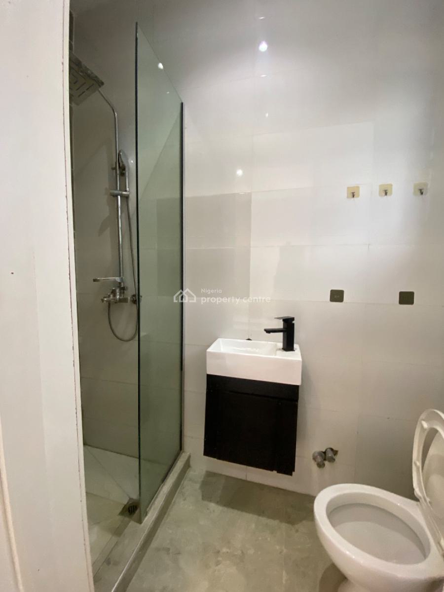 Luxury Spacious Standard 4 Bedroom Terraced Duplex, Off Freedom Way Lekki Phase 1, Lekki Phase 1, Lekki, Lagos, Terraced Duplex for Rent