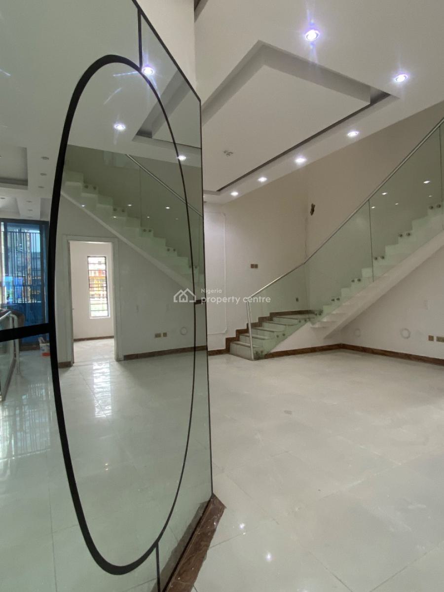 Luxury Spacious Standard 4 Bedroom Terraced Duplex, Off Freedom Way Lekki Phase 1, Lekki Phase 1, Lekki, Lagos, Terraced Duplex for Rent