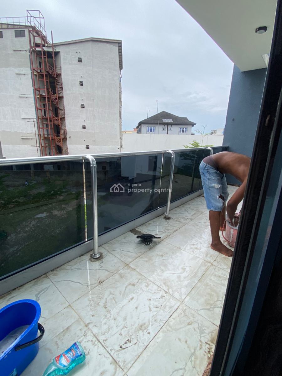 Luxury Spacious Standard 4 Bedroom Terraced Duplex, Off Freedom Way Lekki Phase 1, Lekki Phase 1, Lekki, Lagos, Terraced Duplex for Rent