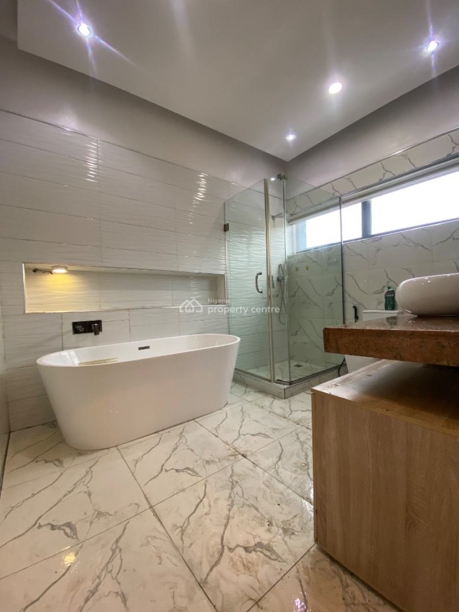 Luxury Spacious Standard 4 Bedroom Terraced Duplex, Off Freedom Way Lekki Phase 1, Lekki Phase 1, Lekki, Lagos, Terraced Duplex for Rent