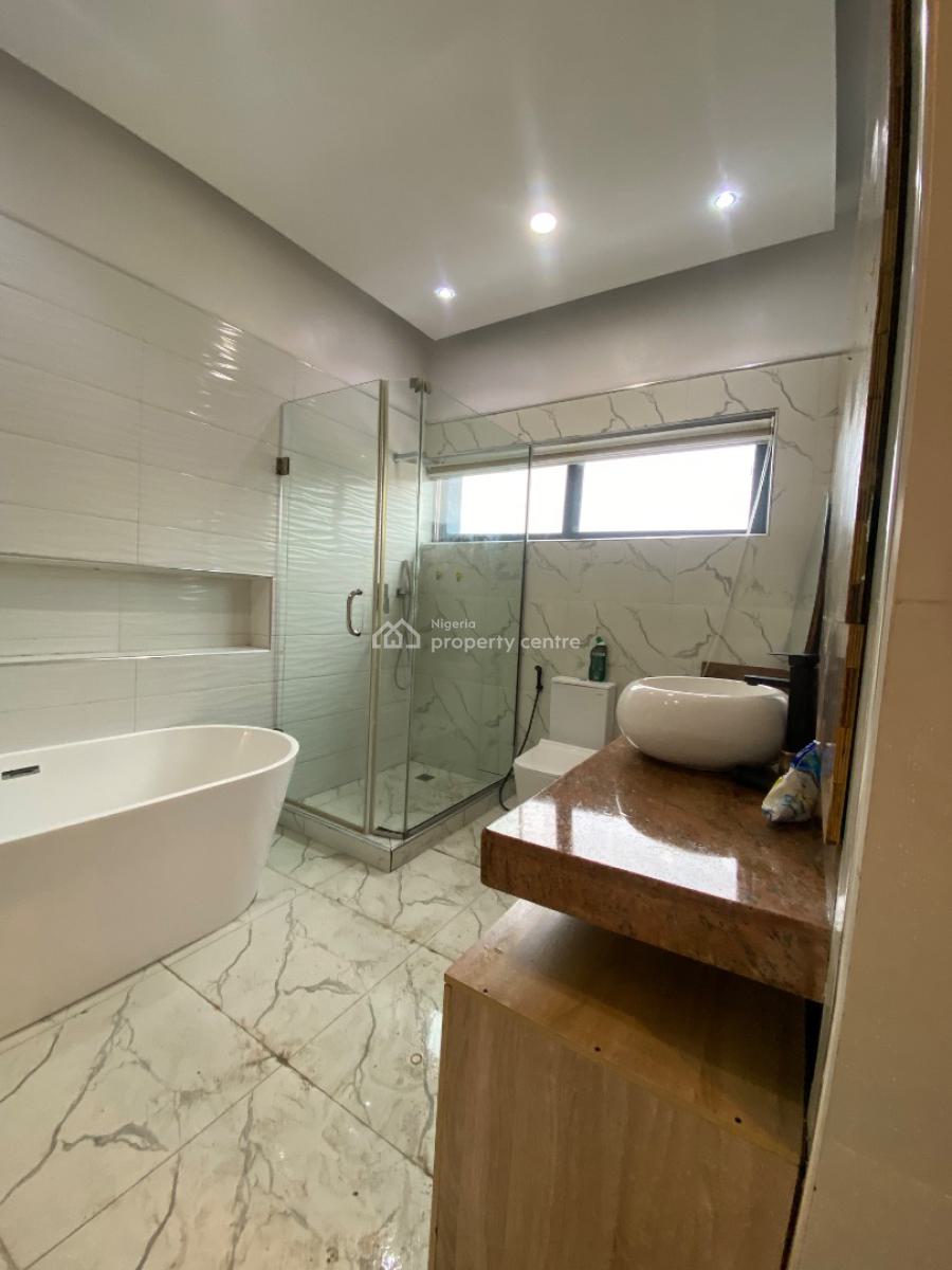 Luxury Spacious Standard 4 Bedroom Terraced Duplex, Off Freedom Way Lekki Phase 1, Lekki Phase 1, Lekki, Lagos, Terraced Duplex for Rent