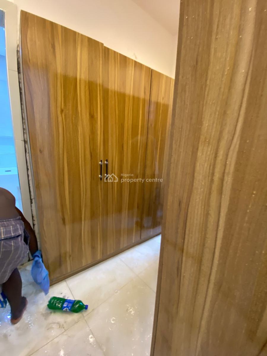 Luxury Spacious Standard 4 Bedroom Terraced Duplex, Off Freedom Way Lekki Phase 1, Lekki Phase 1, Lekki, Lagos, Terraced Duplex for Rent