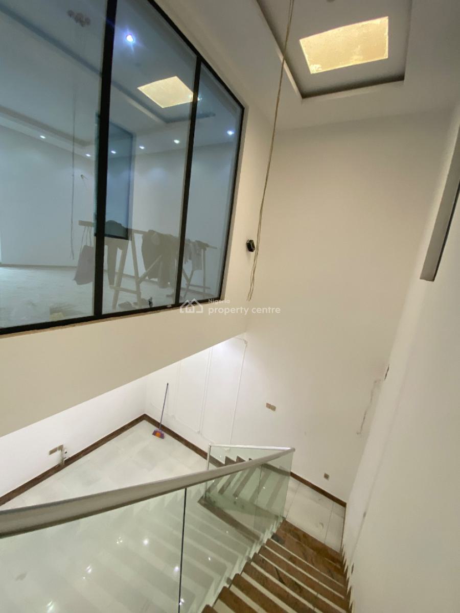 Luxury Spacious Standard 4 Bedroom Terraced Duplex, Off Freedom Way Lekki Phase 1, Lekki Phase 1, Lekki, Lagos, Terraced Duplex for Rent