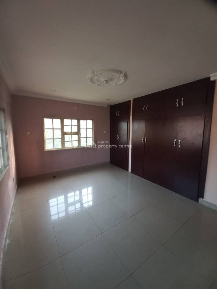 a Three Bedroom Government Flat, Zone 1, Wuse, Abuja, Flat / Apartment for Rent