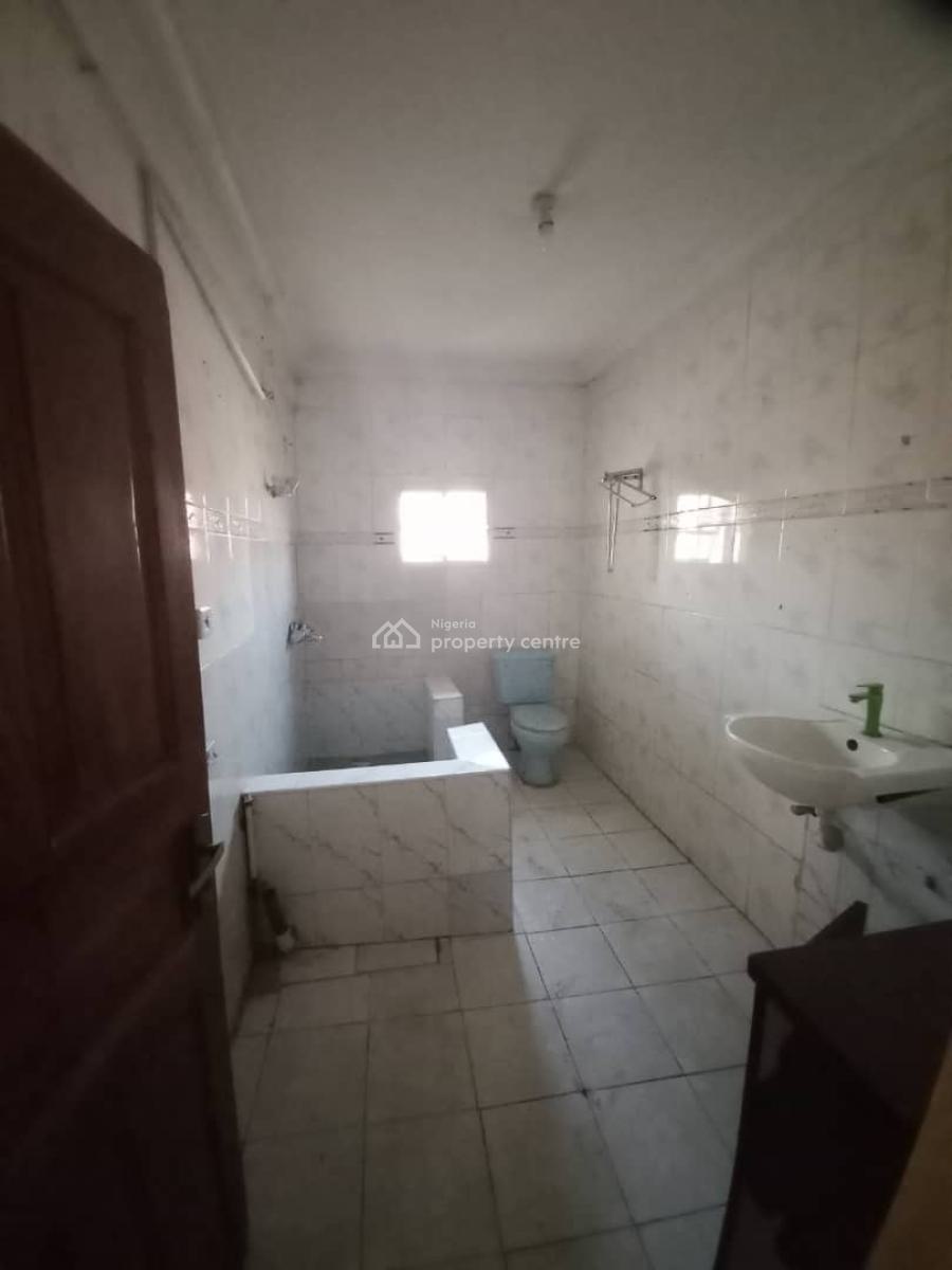 a Three Bedroom Government Flat, Zone 1, Wuse, Abuja, Flat / Apartment for Rent