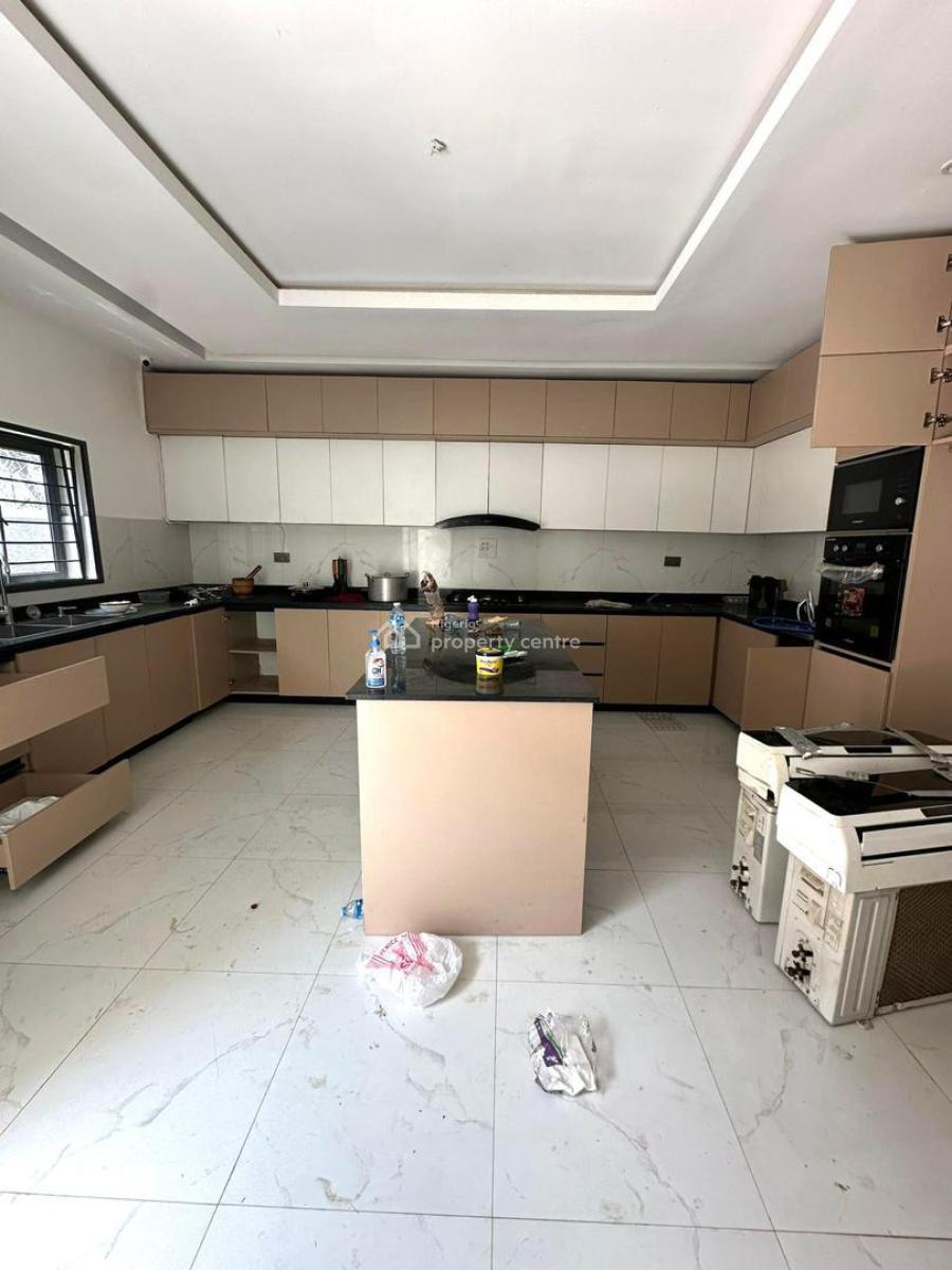 𝟒 𝐁𝐞𝐝𝐫𝐨𝐨𝐦 𝐓𝐞𝐫𝐫𝐚𝐜𝐞 𝐃𝐮𝐩𝐥𝐞𝐱 𝐰𝐢𝐭𝐡 𝐚 Room Bq, Life Camp, Abuja, Terraced Duplex for Rent