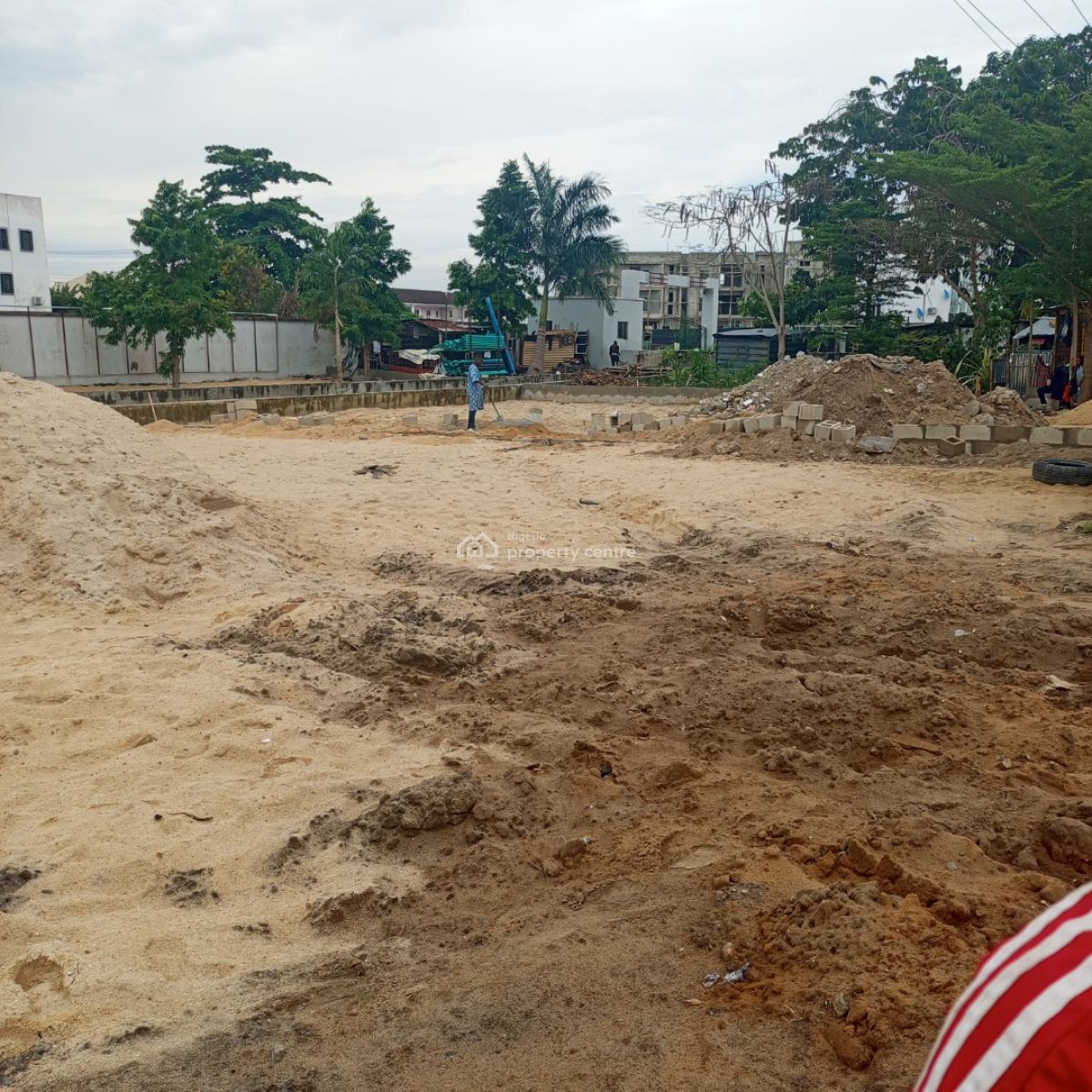 a Bare Land Facing The Expressway, Ogombo Road, Ogombo, Ajah, Lagos, Commercial Land for Rent