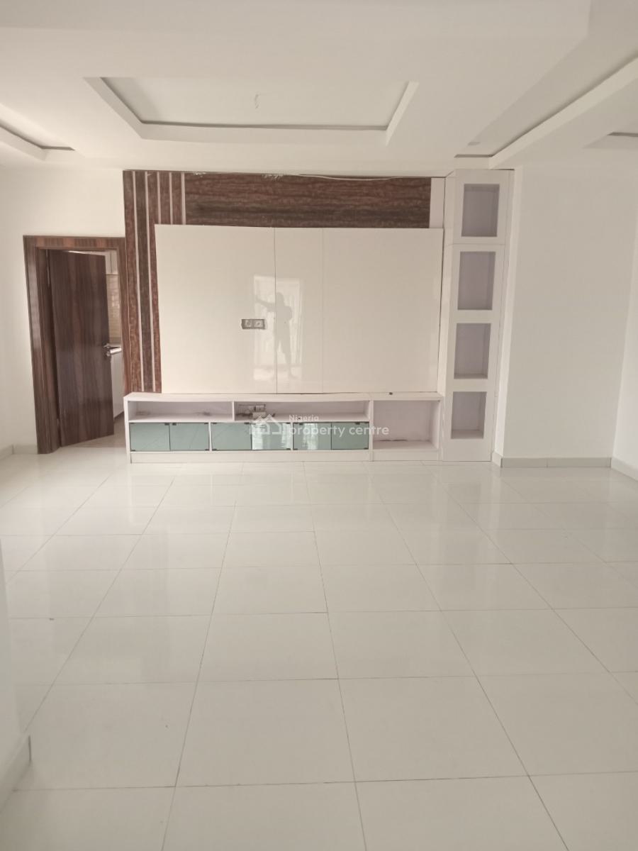 a Well-built Spacious 3-bedroom Flat, Lifecamp District Before Citec Mbora Estate., Life Camp, Abuja, Flat / Apartment for Rent