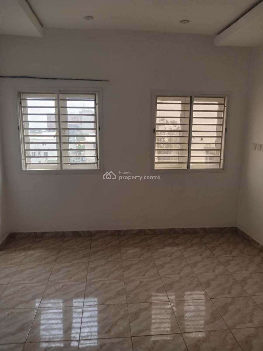 a Well-built Spacious 3-bedroom Flat, Lifecamp District Before Citec Mbora Estate., Life Camp, Abuja, Flat / Apartment for Rent