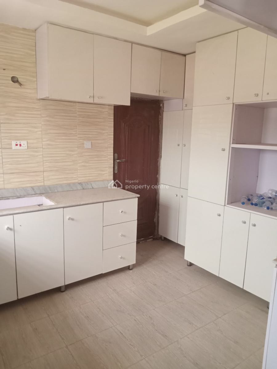 a Well-built Spacious 3-bedroom Flat, Lifecamp District Before Citec Mbora Estate., Life Camp, Abuja, Flat / Apartment for Rent