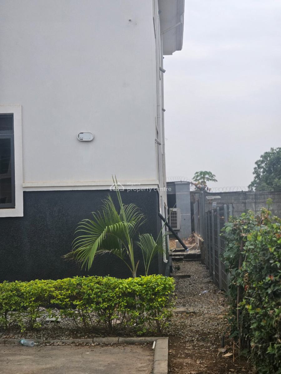 an Excellent Prestigious 4 Bedroom Duplex, Godab Estate, Life Camp, Abuja, Detached Duplex for Sale