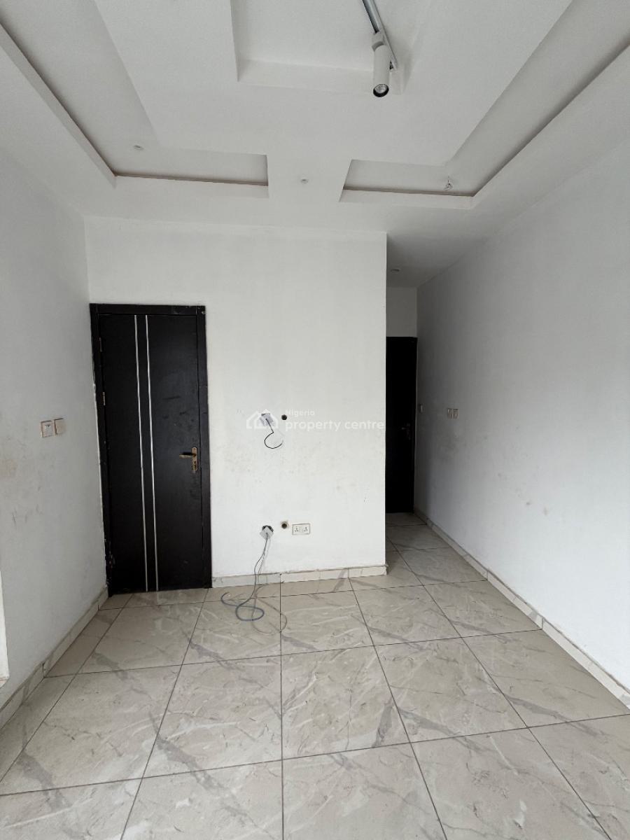 Spacious 2bedroom Flat, Ologolo, Lekki, Lagos, Flat / Apartment for Rent