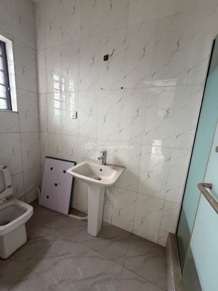 Spacious 2bedroom Flat, Ologolo, Lekki, Lagos, Flat / Apartment for Rent