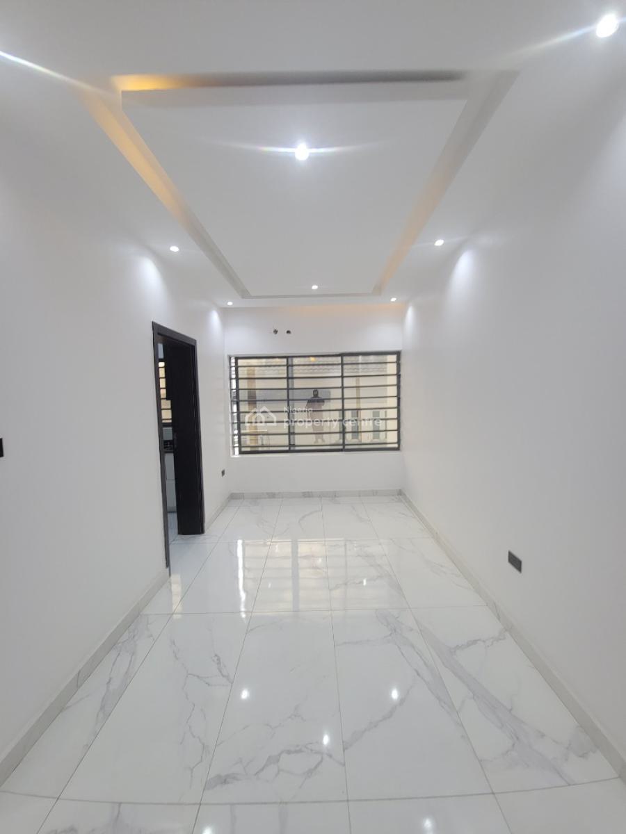 Brand New 3 Bedroom Flat, Lekki Phase 1, Lekki, Lagos, Flat / Apartment for Rent