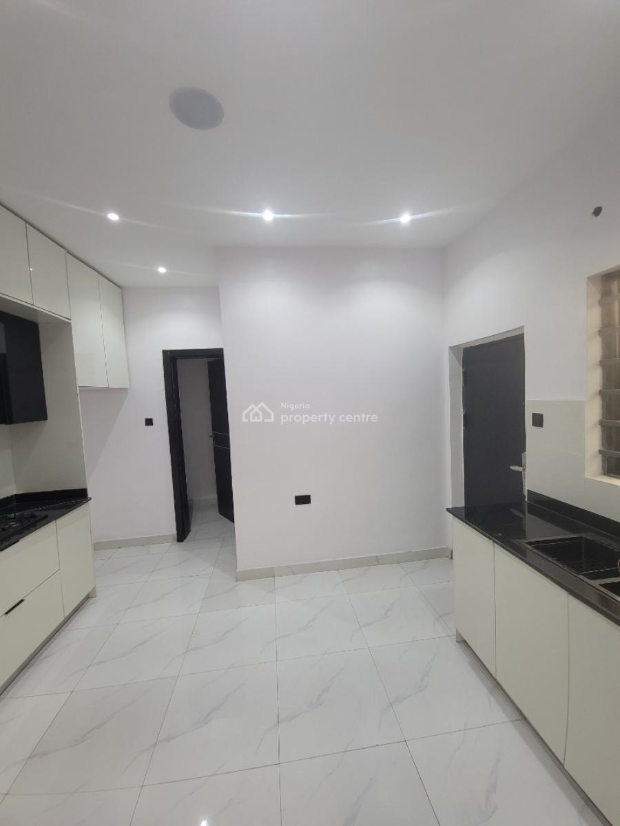 Brand New 3 Bedroom Flat, Lekki Phase 1, Lekki, Lagos, Flat / Apartment for Rent