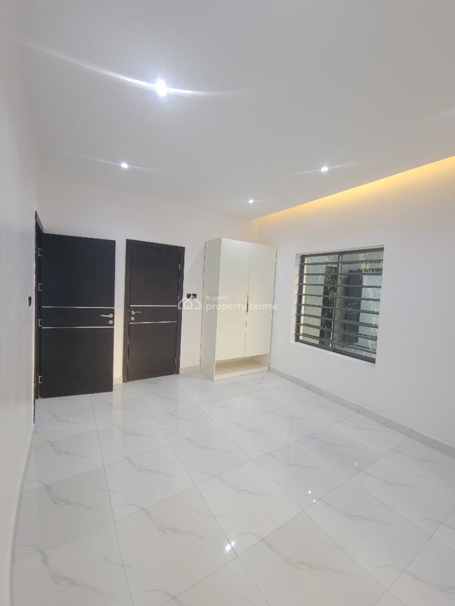 Brand New 3 Bedroom Flat, Lekki Phase 1, Lekki, Lagos, Flat / Apartment for Rent