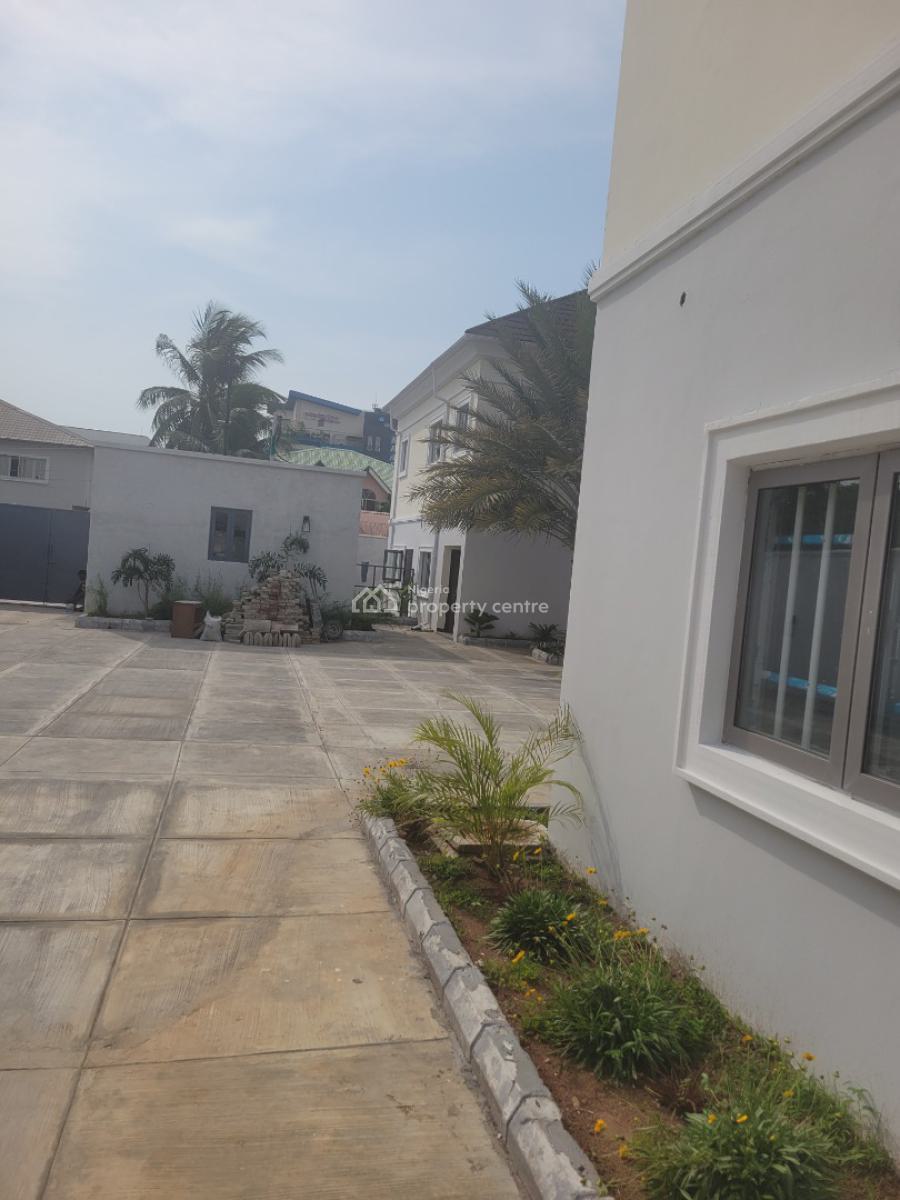 3bedroom Flat in Lekki Phase 1, Lekki Phase 1, Lekki, Lagos, Flat / Apartment for Rent