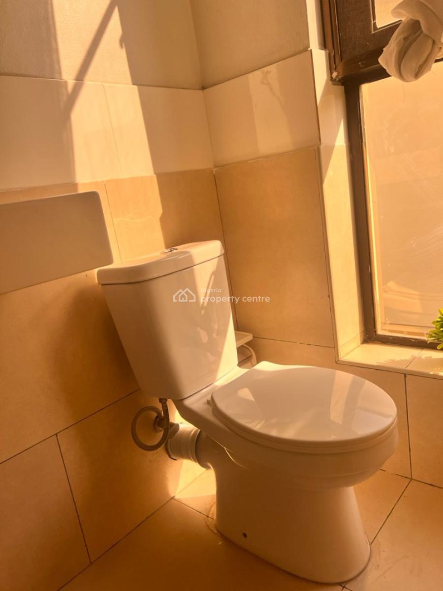 Service and Spacious 2 Bedroom Apartment, Osapa London, Osapa, Lekki, Lagos, Flat / Apartment for Sale