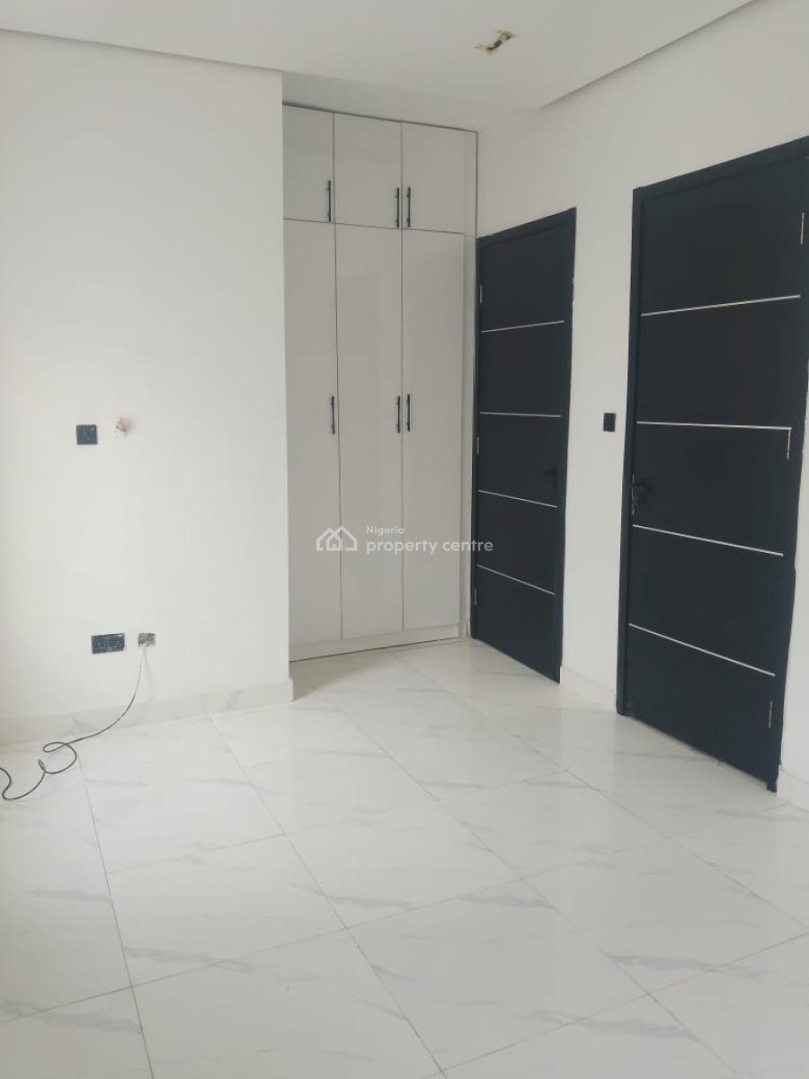 1 Bedroom Apartment, Ologolo, Lekki, Lagos, Flat / Apartment for Sale