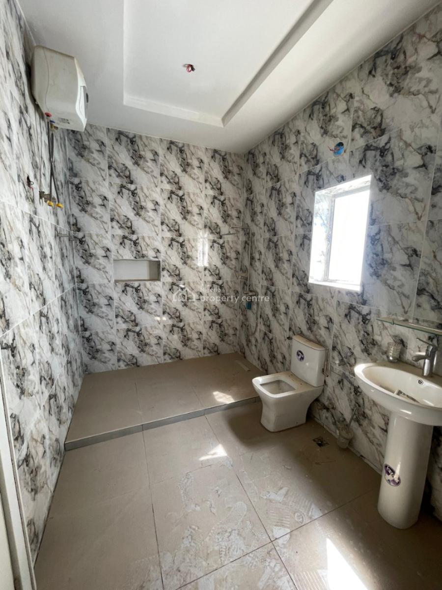 New Listing -- 6-bedroom Fully Detached Duplex, Guzape District, Abuja, Detached Duplex for Sale