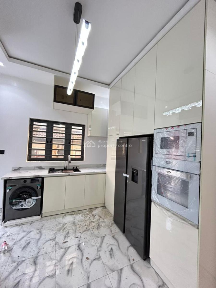 4 Bedroom Terrace Duplex with Self Compound, Lekki Phase 1, Lekki, Lagos, Terraced Duplex for Sale