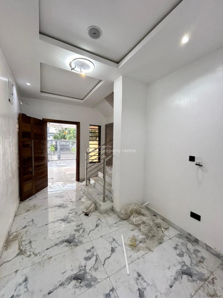 4 Bedroom Terrace Duplex with Self Compound, Lekki Phase 1, Lekki, Lagos, Terraced Duplex for Sale