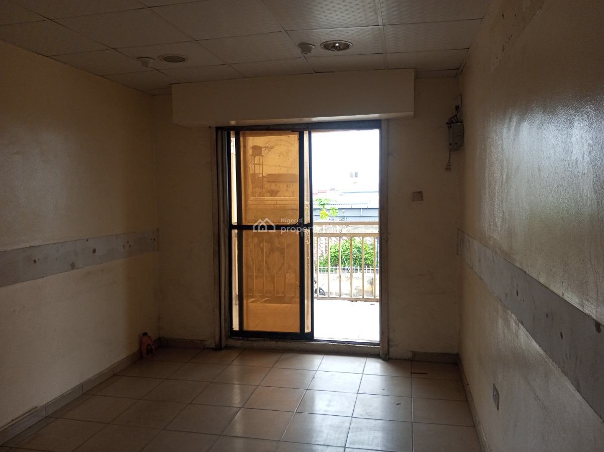 Big Shop Upstairs with Toilet Inside in a Complex Facing Addo Road, Ado, Ajah, Lagos, Shop for Rent