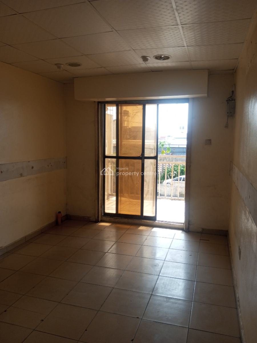 Big Shop Upstairs with Toilet Inside in a Complex, Ado, Ajah, Lagos, Shop for Rent