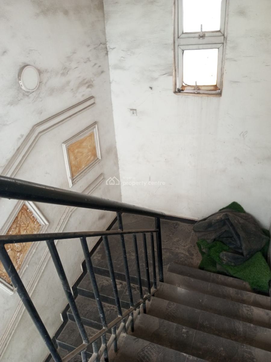 Shop Upstairs in a Complex Directly Facing The Road, Ado, Ajah, Lagos, Shop for Rent