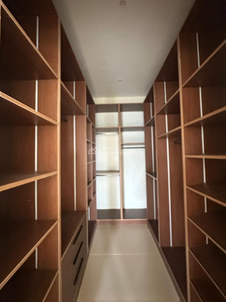 Outstanding 3 Bedroom Apartment with Bq, Elevator, Swimming Pool & Gym, Victoria Island (vi), Lagos, Block of Flats for Sale