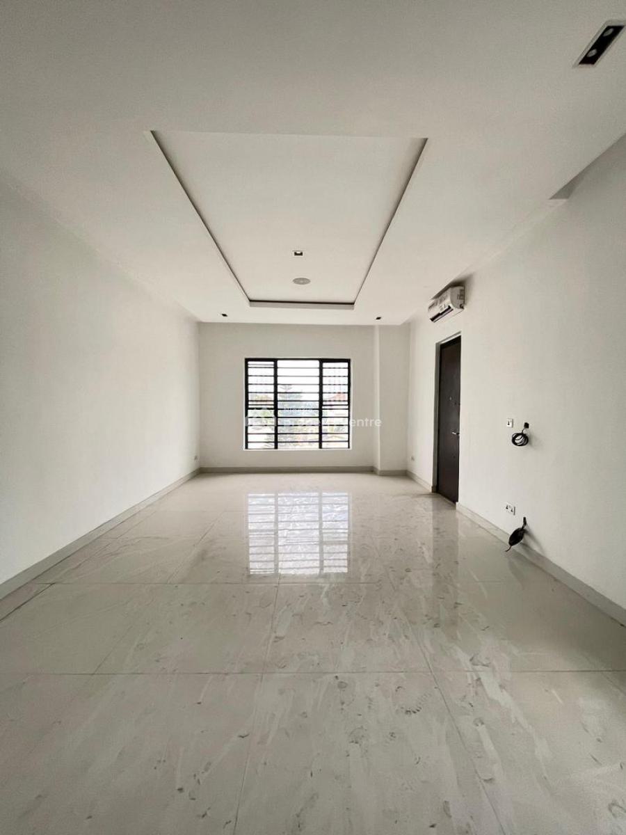 Massively Built 5 Bedroom Fully Detached Duplex, in The Prestigious Royal Garden City Estate, Ajah, Lekki, Lagos, Detached Duplex for Sale