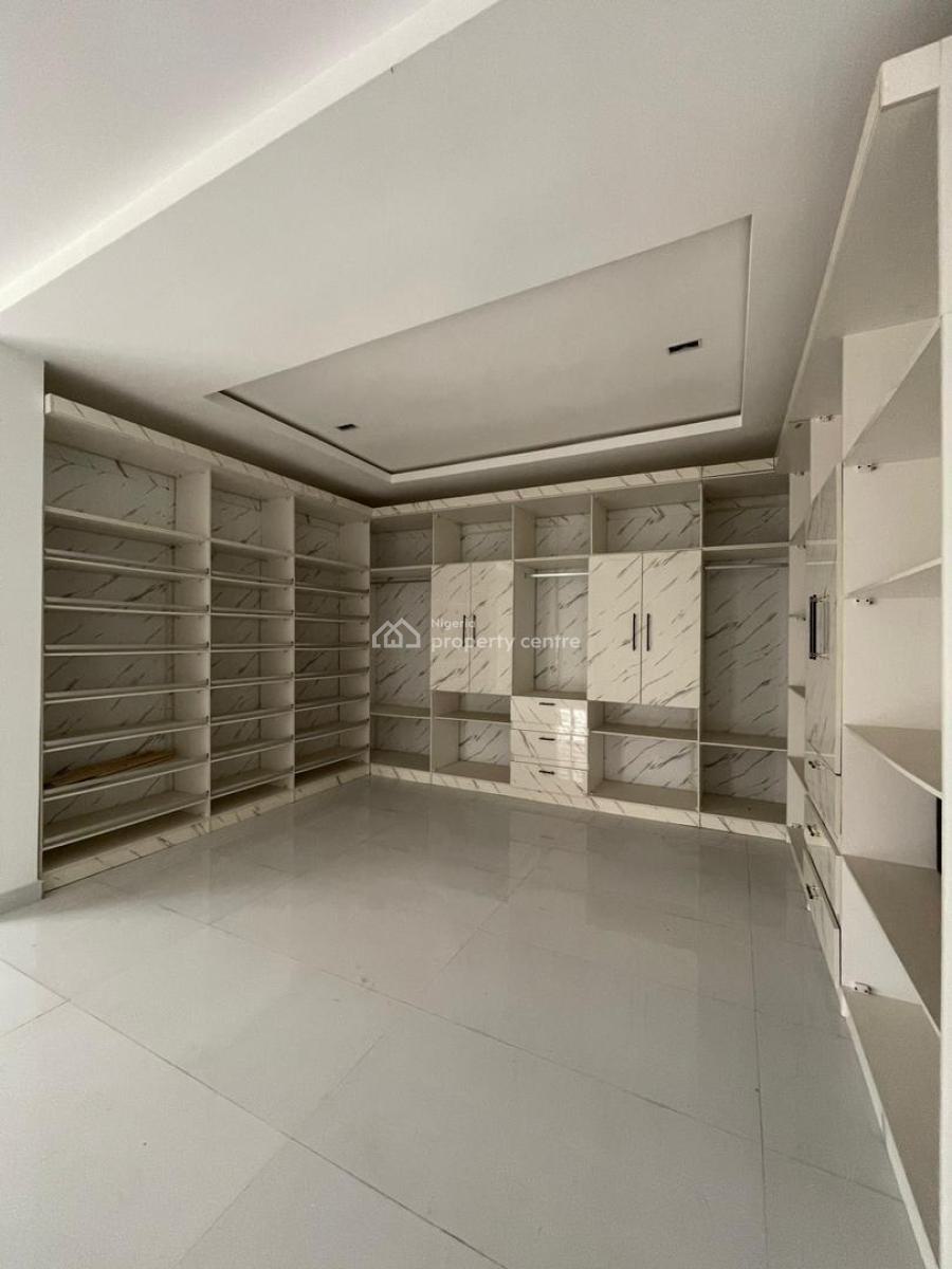 Massively Built 5 Bedroom Fully Detached Duplex, in The Prestigious Royal Garden City Estate, Ajah, Lekki, Lagos, Detached Duplex for Sale