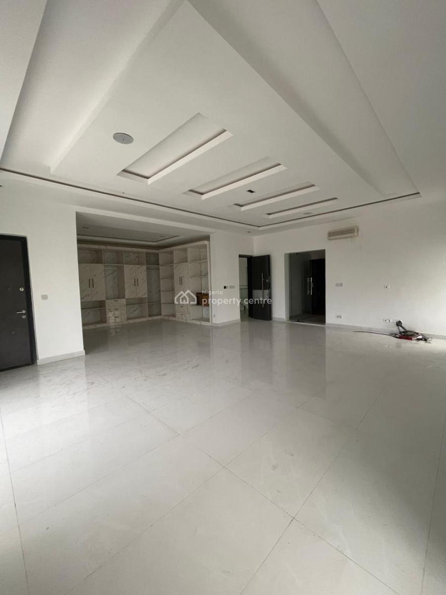 Massively Built 5 Bedroom Fully Detached Duplex, in The Prestigious Royal Garden City Estate, Ajah, Lekki, Lagos, Detached Duplex for Sale