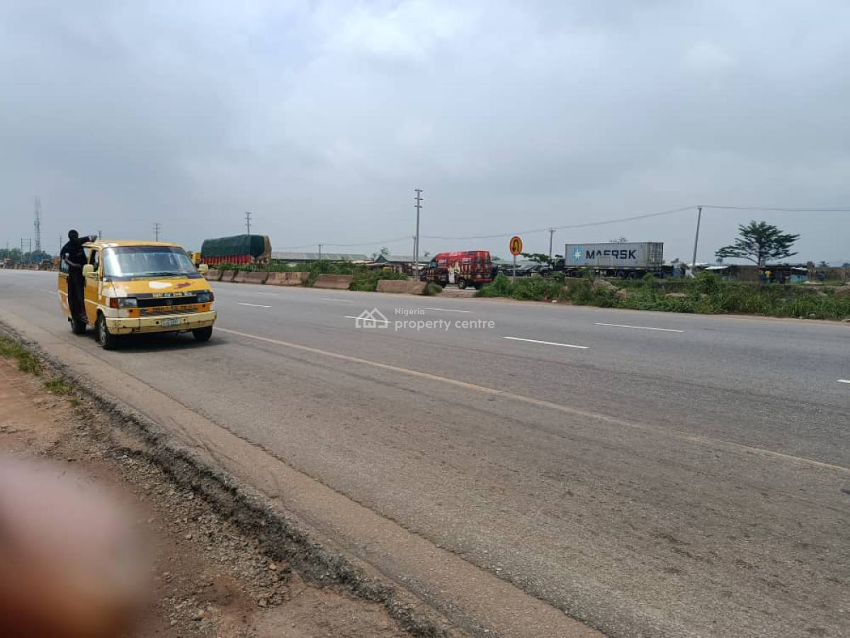 14 Plots Along Lagos/ibadan Express Road, Km 46 Lagos/ibadan Express Road, Sagamu, Ogun, Mixed-use Land for Sale