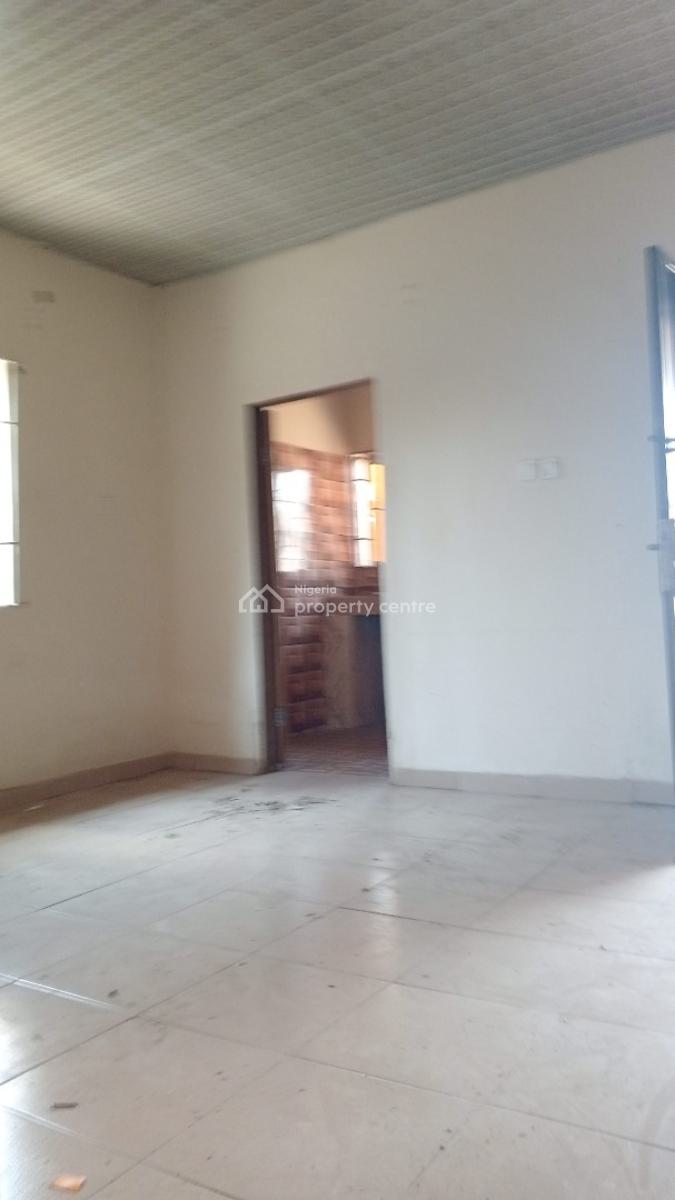 Well Maintained Spacious Miniflat 3 People in a Big Compound, Igbojia Town Ibeju Lekki Lagos Nigeria, Imalete Alafia, Ibeju Lekki, Lagos, Mini Flat (room and Parlour) for Rent