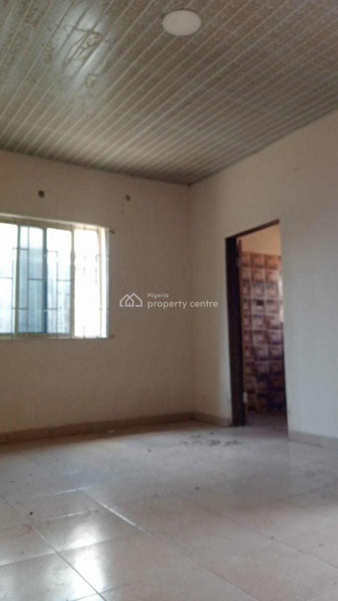 Well Maintained Spacious Miniflat 3 People in a Big Compound, Igbojia Town Ibeju Lekki Lagos Nigeria, Imalete Alafia, Ibeju Lekki, Lagos, Mini Flat (room and Parlour) for Rent