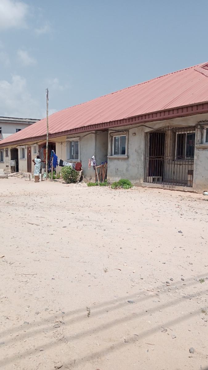 Golding Chance, Land Measuring 920sqm with a 4 Units of Miniflats., Main Igbojia Town Ibeju Lekki Lagos, Imalete Alafia, Ibeju Lekki, Lagos, Residential Land for Sale